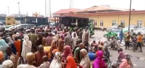 Lagos government apprehends 396 beggars in fresh sanitation crackdown