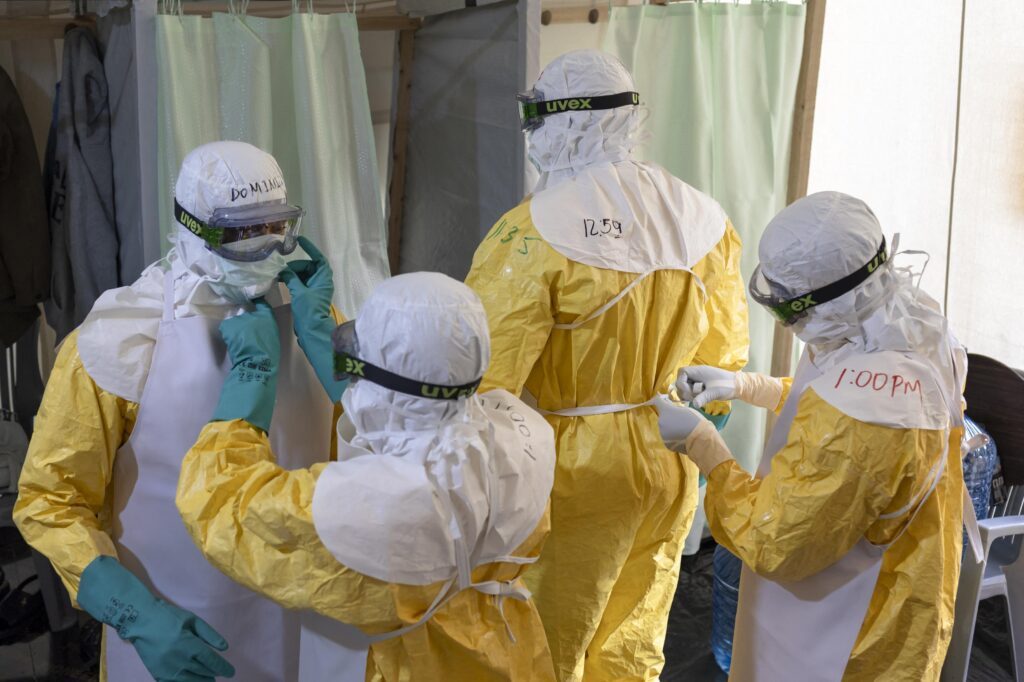 FG Confirms Ebola Case in Abuja, Tracks 44 Contacts