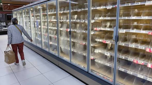 Cyberattack Disrupts Hundreds of French Supermarkets, Destroys Food Stock